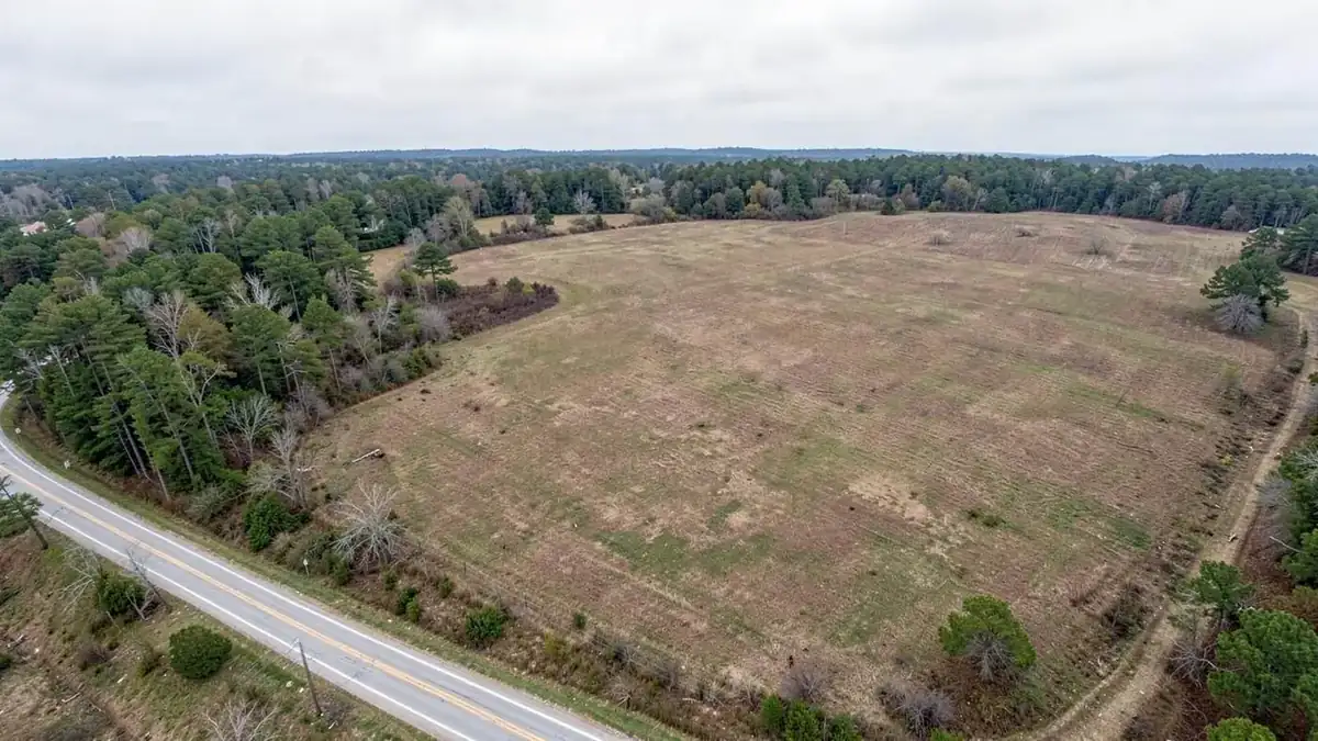 Large open development tract with road access in North Mississippi