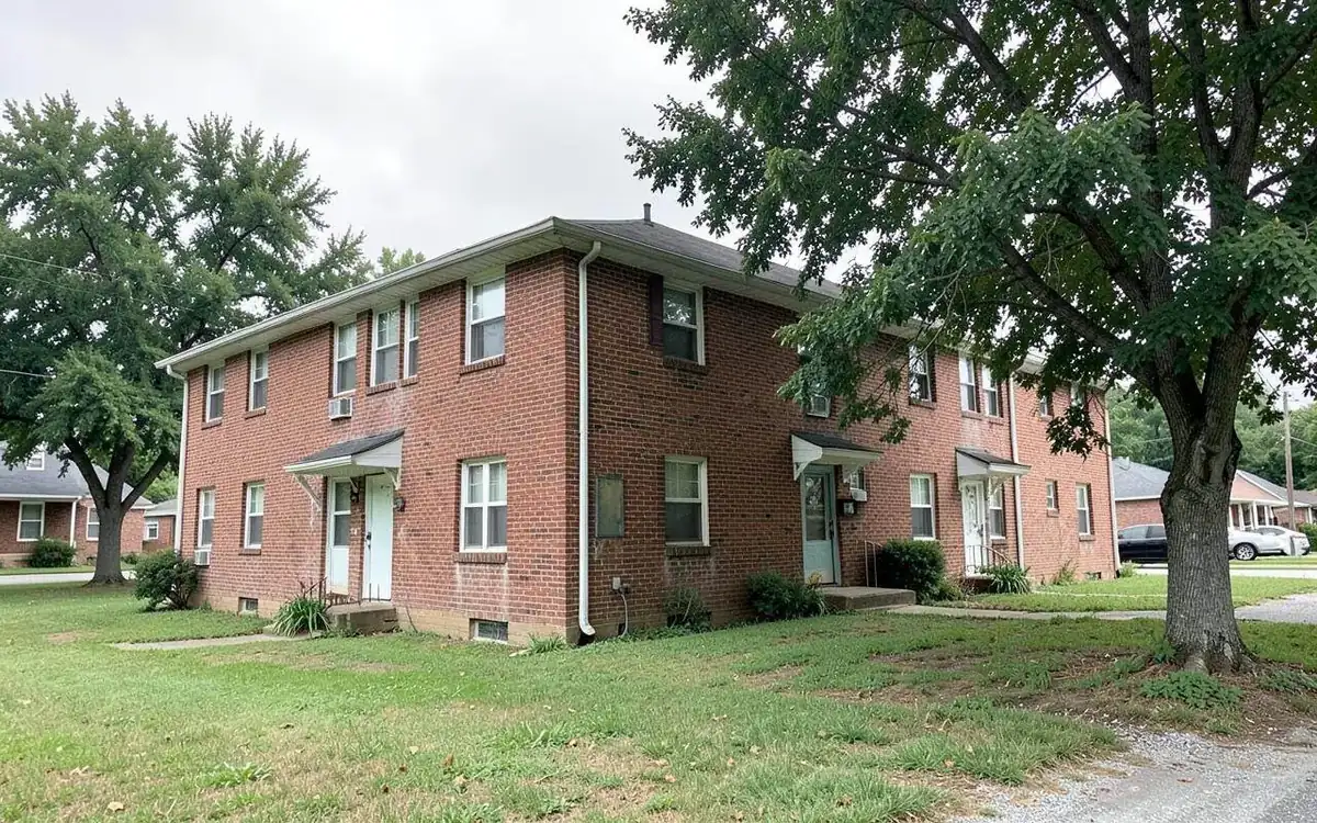 Small apartment building being prepared for sale in North Mississippi